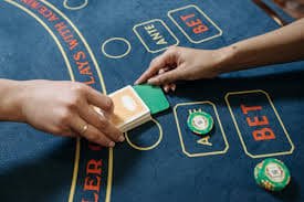 iwbest VIP ကစားသမားများ Cashback နှင့် Bonus ဆုလာဘ်ခံစားနေသည့် မြင်ကွင်း